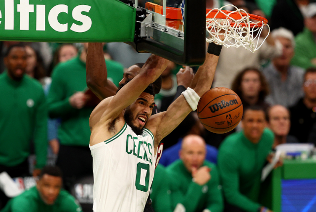 Boston Celticsi su pobijedili Miami Heat sa 102-82